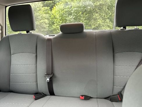 Used 2018 RAM 1500 Express w/ Express Value Package AWD/4WD image 27