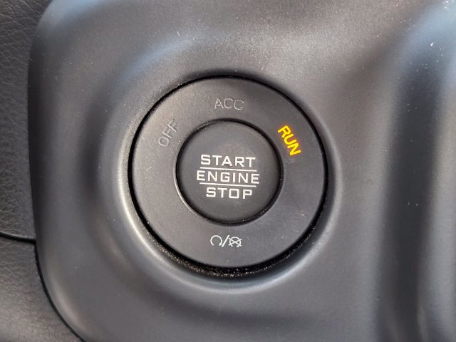 Used 2023 Jeep Gladiator Mojave AWD/4WD image 20