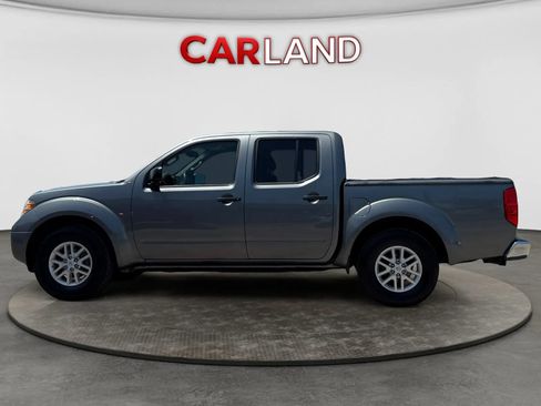 Used 2016 Nissan Frontier SV w/ SV Value Truck Package RWD image 2
