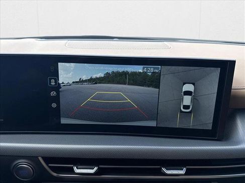 New 2025 Hyundai Sonata Limited image 13