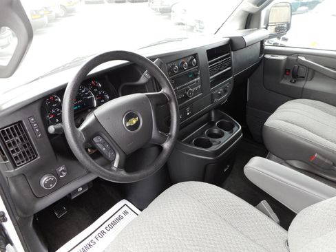 Used 2016 Chevrolet Express 3500 LT w/ LT Preferred Equipment Group image 14