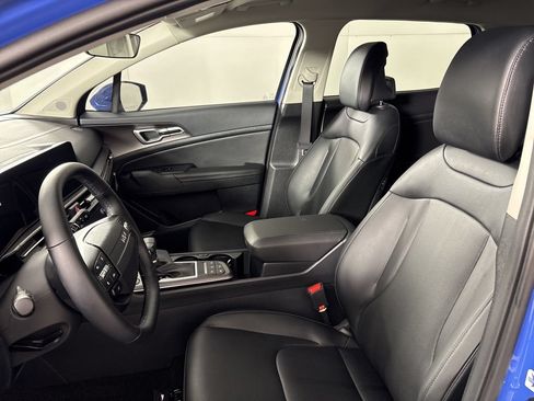 New 2026 Kia Sportage EX FWD image 30