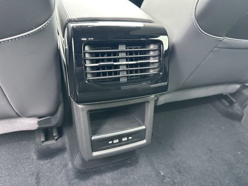 New 2026 Volkswagen ID.4 Pro AWD/4WD image 16