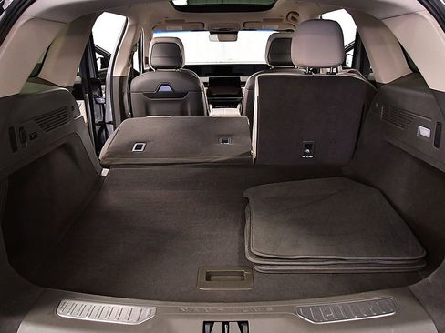 Used 2024 Lincoln Nautilus Reserve w/ Equipment Group 203A image 29