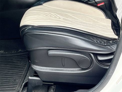 Used 2017 Kia Soul + image 19