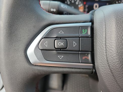 Used 2025 Jeep Compass Trailhawk AWD/4WD image 21