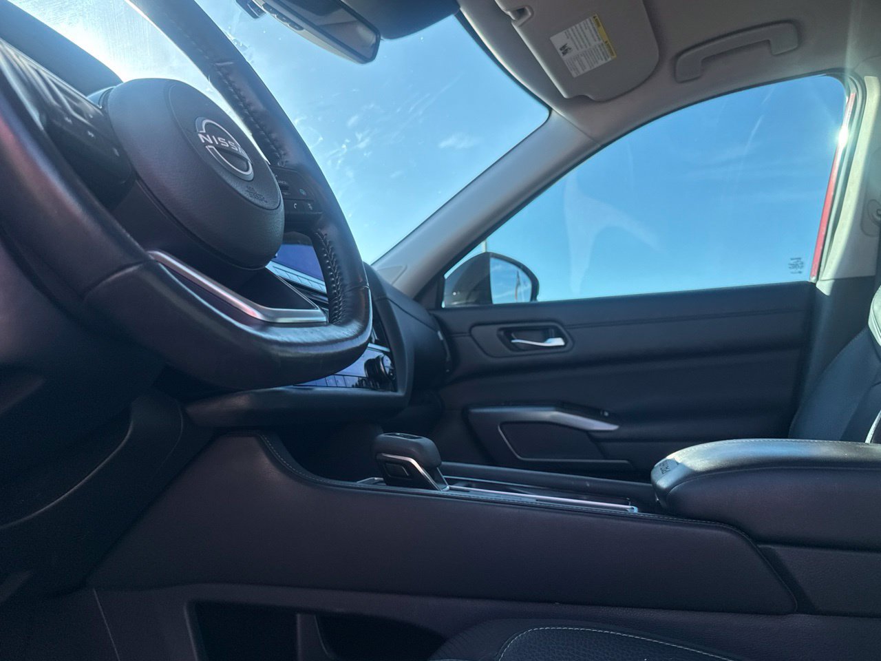 Certified 2024 Nissan Pathfinder SL w/ SL Premium Package FWD image 47