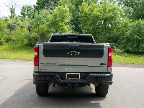 Used 2024 Chevrolet Silverado 1500 ZR2 w/ ZR2 Bison Edition AWD/4WD image 4