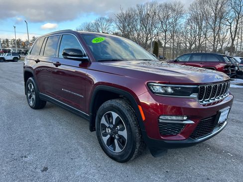 Used 2023 Jeep Grand Cherokee 4WD 4xe w/ MOPAR Finishing Package image 2