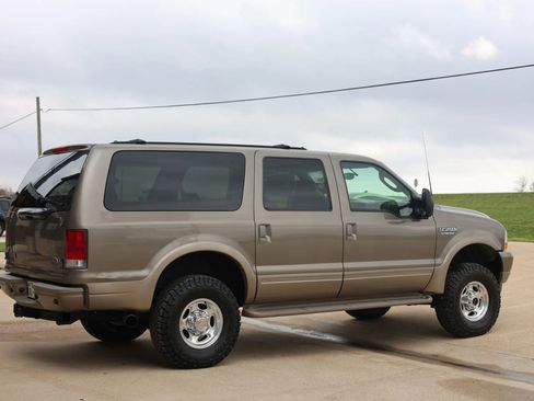 Used 2003 Ford Excursion Eddie Bauer image 3