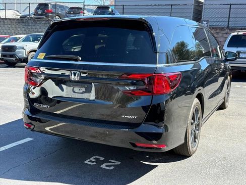 Used 2024 Honda Odyssey Sport image 5