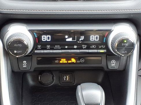 Used 2024 Toyota RAV4 XLE image 10