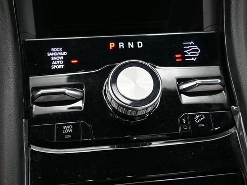 Used 2023 Jeep Grand Cherokee Overland AWD/4WD image 42
