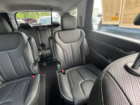 Used 2025 Hyundai Palisade SEL FWD image 35
