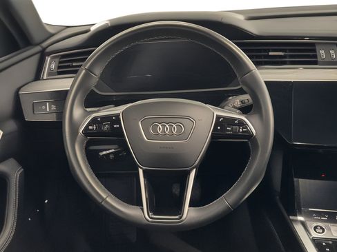 Used 2024 Audi Q8 e-tron Premium Plus w/ Premium Plus Package image 20