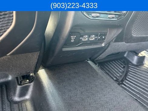 Used 2022 Jeep Grand Cherokee Limited 4xe w/ Luxury Tech Group II AWD/4WD image 44