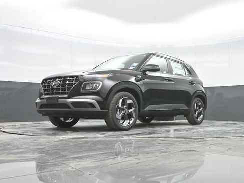 New 2026 Hyundai Venue SEL image 24