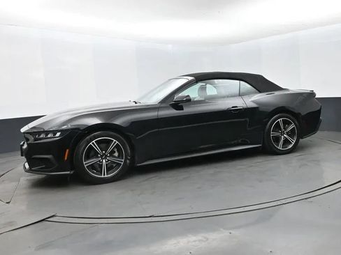 Used 2024 Ford Mustang Premium RWD image 5