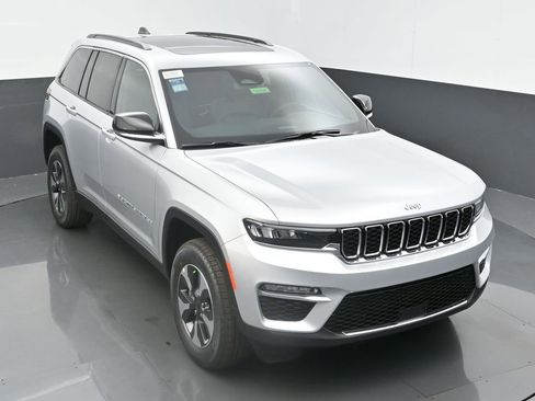 New 2024 Jeep Grand Cherokee Limited 4xe AWD/4WD image 42