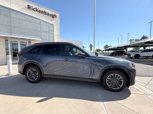 Used 2025 MAZDA CX-70 3.3 Turbo w/ Preferred Package AWD/4WD image 5