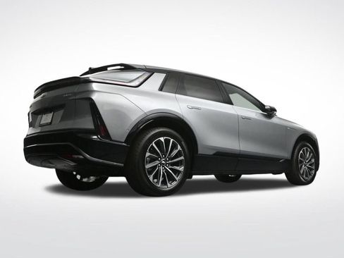 Certified 2026 Cadillac Lyriq Sport AWD/4WD image 28