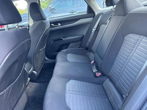 Used 2025 Kia K5 LXS FWD image 11
