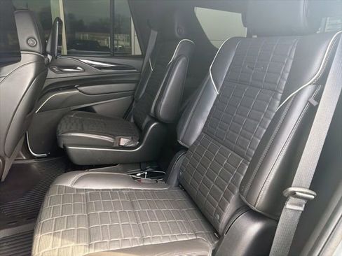 Used 2023 Cadillac Escalade V w/ LPO, ONYX Package AWD/4WD image 10