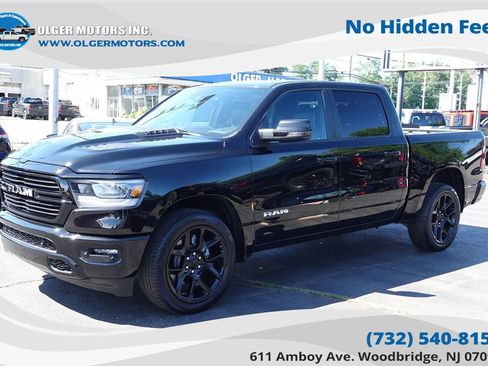 Used 2023 RAM 1500 Laramie AWD/4WD image 1