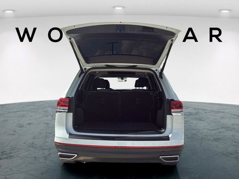 Used 2022 Volkswagen Atlas SE w/ Panoramic Sunroof Package FWD image 18