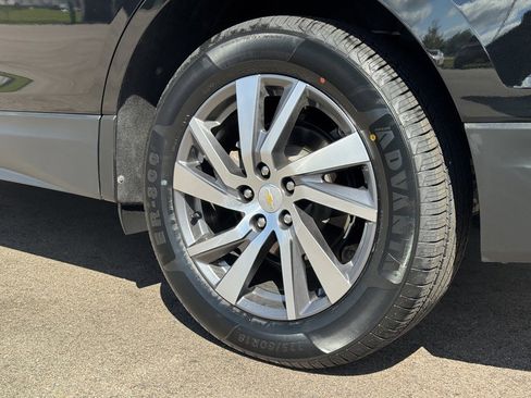 Used 2022 Chevrolet Equinox Premier image 24