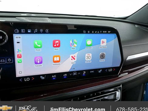 New 2026 Chevrolet Traverse Z71 w/ Enhanced Driving Package AWD/4WD image 16