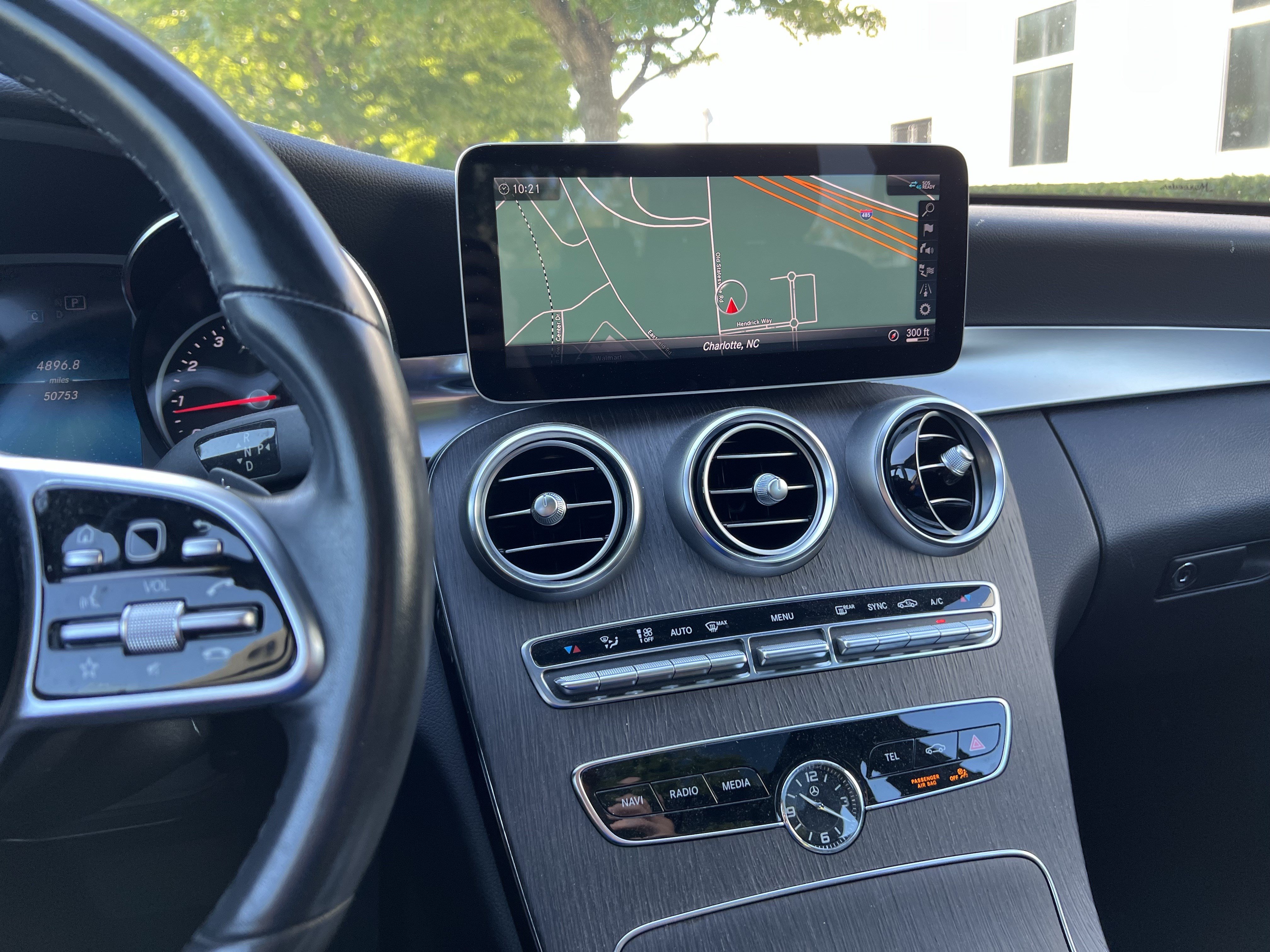 Certified 2019 Mercedes-Benz C 300 4MATIC Sedan image 32