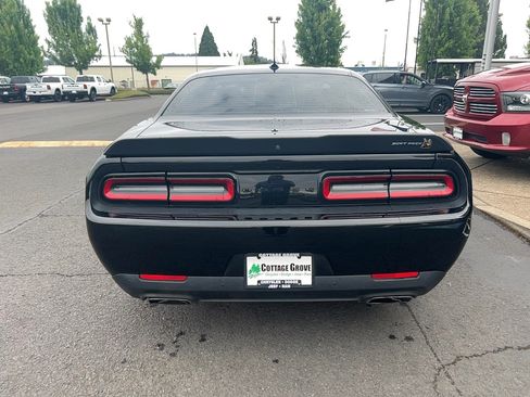 Used 2021 Dodge Challenger R/T Scat Pack w/ Dynamics Package RWD image 12