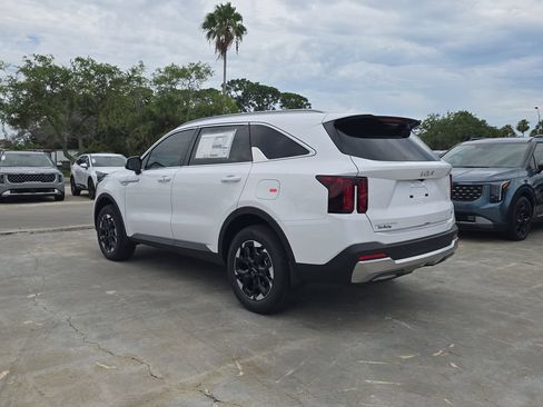 New 2026 Kia Sorento S AWD/4WD image 6