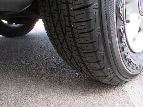 Used 2003 Ford Explorer Sport XLT image 17