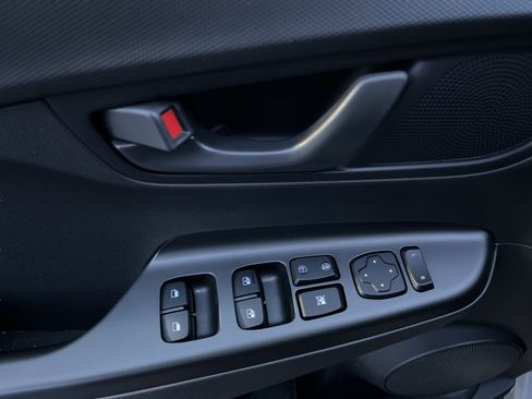 Used 2023 Hyundai Kona SEL image 14