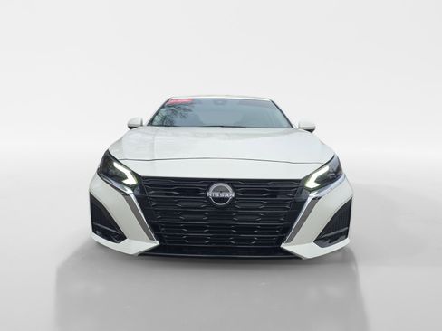 Certified 2025 Nissan Altima 2.5 SL image 8