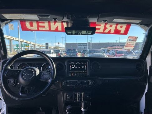 Used 2022 Jeep Wrangler Unlimited Sport w/ Sun And Sound Package image 38