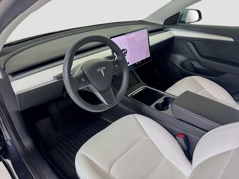 Used 2021 Tesla Model 3 Long Range AWD/4WD image 9