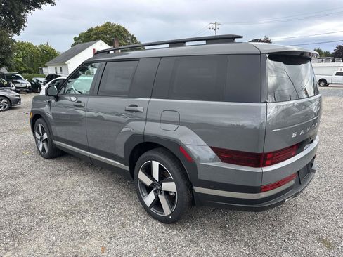 Used 2025 Hyundai Santa Fe Limited image 3