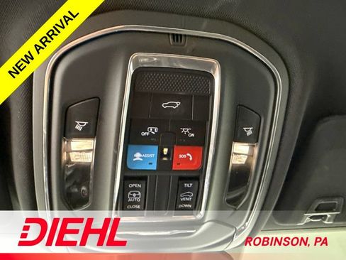 Used 2023 Jeep Grand Cherokee L Laredo AWD/4WD image 33