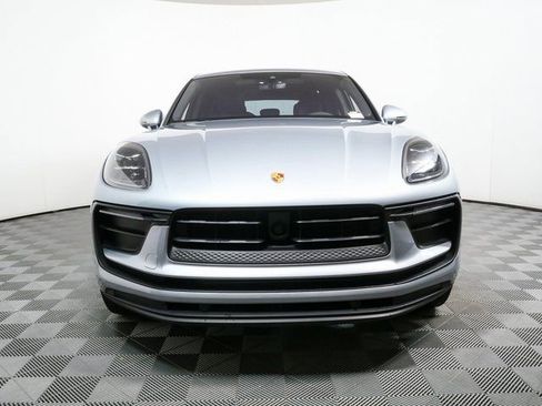 Certified 2023 Porsche Macan image 35