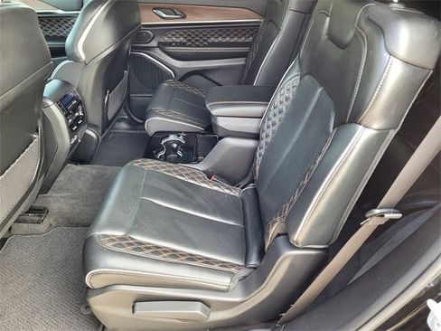 Used 2021 Jeep Grand Cherokee L Summit w/ Advanced Protech Group IV image 23