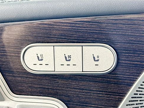 Certified 2024 Mercedes-Benz GLS 63 AMG 4MATIC w/ Warmth & Comfort Package image 20