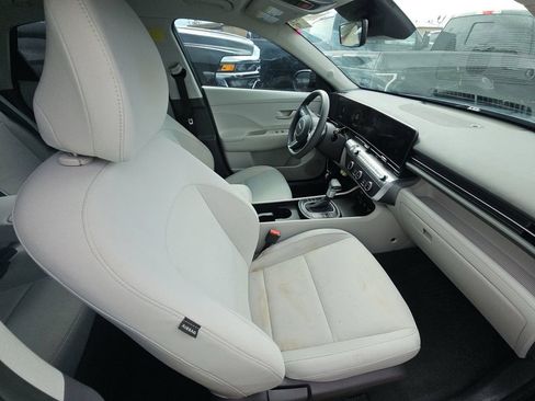 Used 2024 Hyundai Kona SE FWD image 10