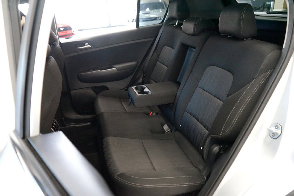Used 2020 Kia Sportage LX FWD image 42