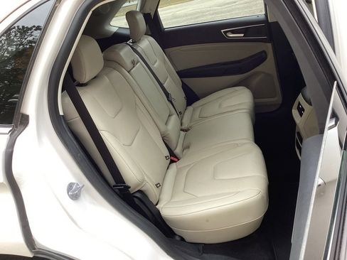 Used 2019 Ford Edge Titanium w/ Equipment Group 301A image 34