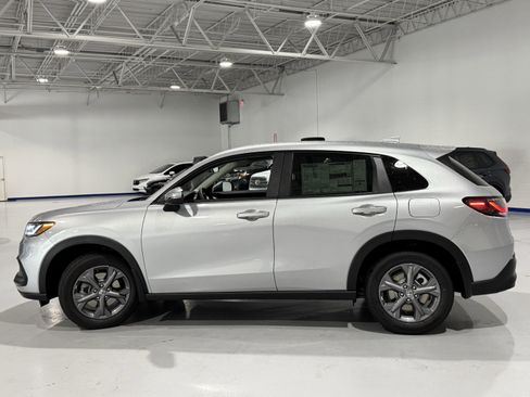 New 2026 Honda HR-V LX image 17