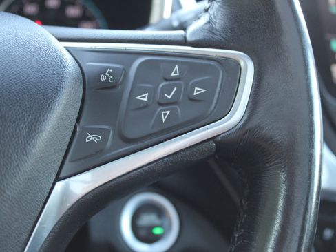 Used 2018 Chevrolet Equinox Premier image 33