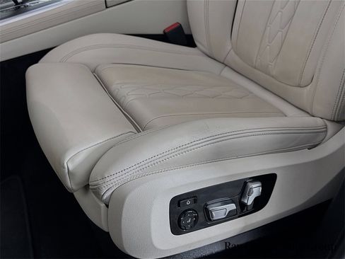 Used 2022 BMW X7 M50i image 20